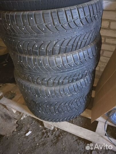 GT Radial Champiro IcePro SUV 235/55 R18