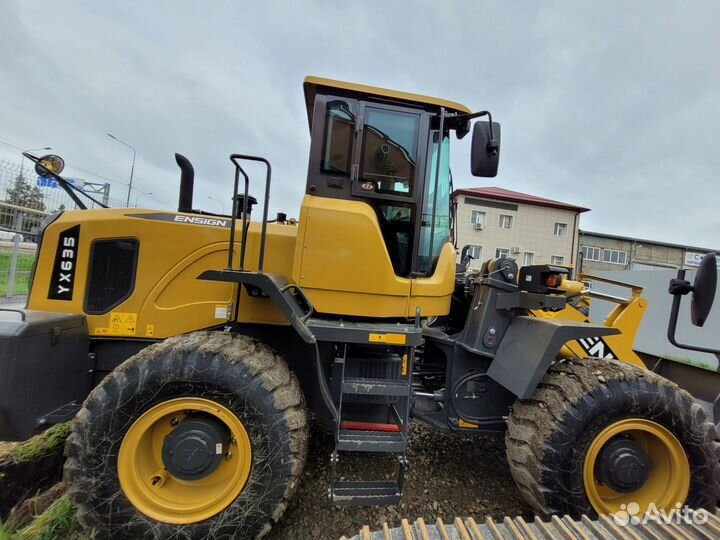 Фронтальный погрузчик Ensign YX635, 2023