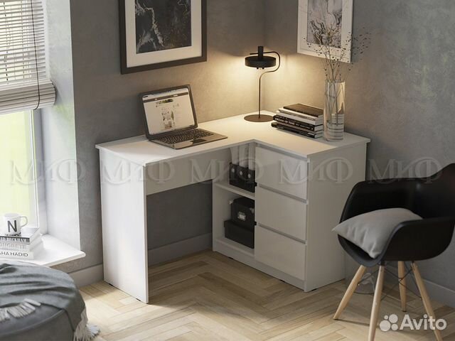 Угловой письменный стол