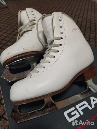 Профессиональные фигурные коньки Graf ace, 33 р