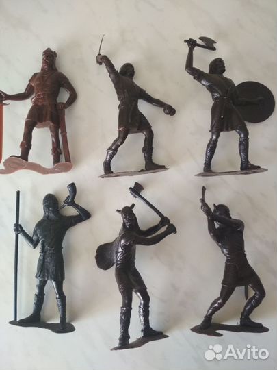 Фигурки солдатиков дзи и marx 15 см
