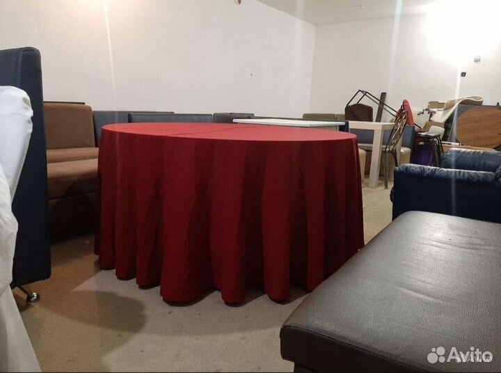 Чехлы на стулья и столы