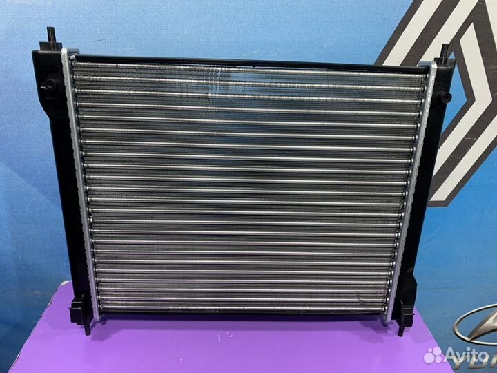 Радиатор охлаждения двигателя основной Nissan note