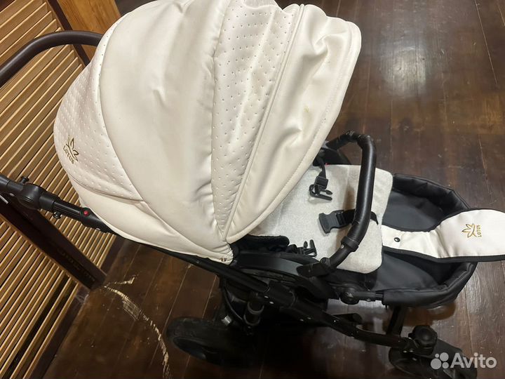 Коляска lotus