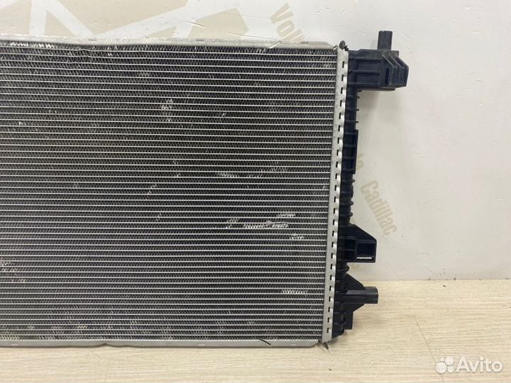 Радиатор охлаждения двигателя Volkswagen Tiguan 2