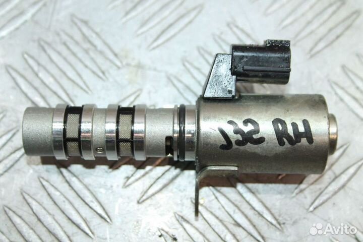 Клапан изменений фаз грм Nissan Teana 32 Murano 51