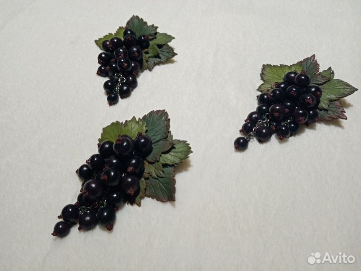 Брошь-гроздь «Смородина»