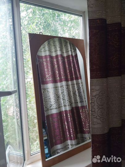 Зеркало настенное