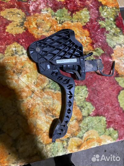 Педаль сцепления Skoda Octavia a5