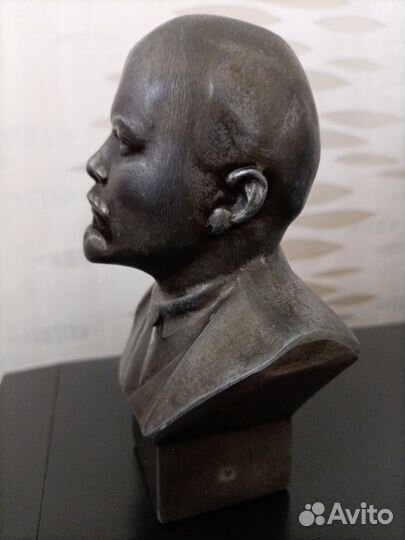 В.И. Ленин-бюст и настенная плакетка, СССР