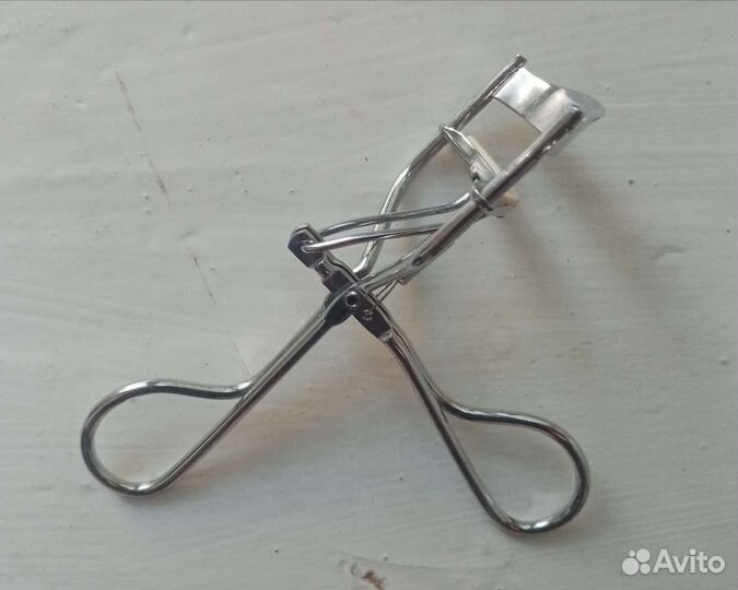 Щипцы для завивки ресниц