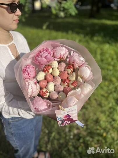 Клубника в шоколаде букет