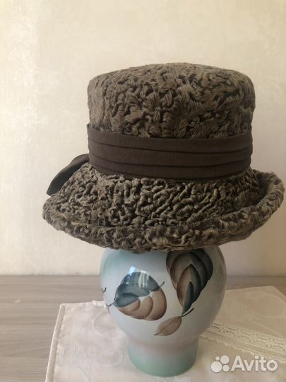 Шляпа женская каракулевая