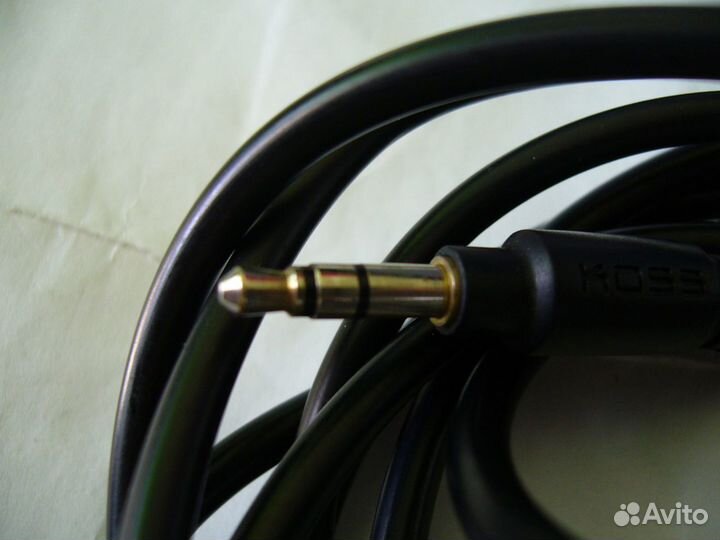 Шнур aux стерео 2 канала 2м 60см на выходе провода