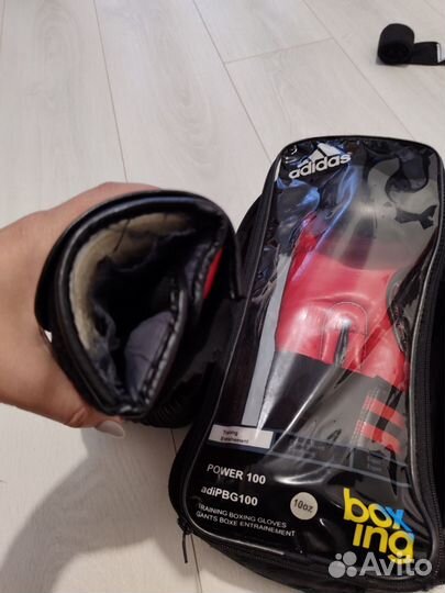 Боксерские перчатки 10 oz 