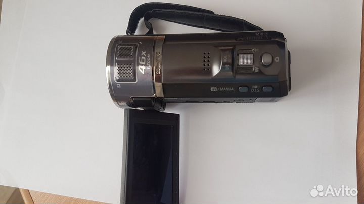 Видеокамера panasonic HC-V700