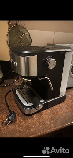 Кофеварка рожковая Gelberk с капучинатором