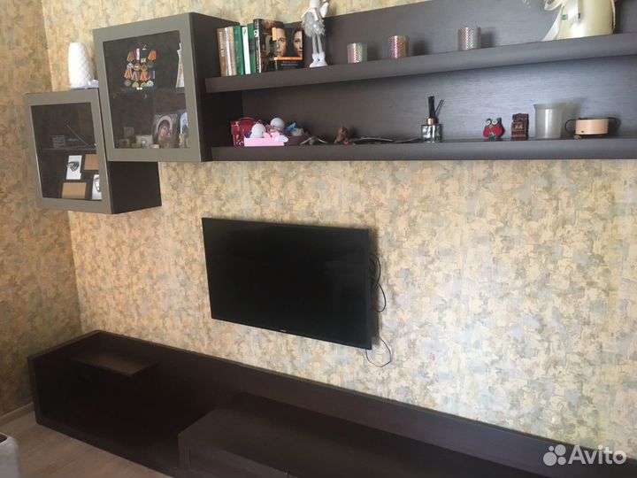 Стенка в гостиную