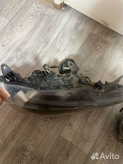 Фары на mitsubishi lancer 10