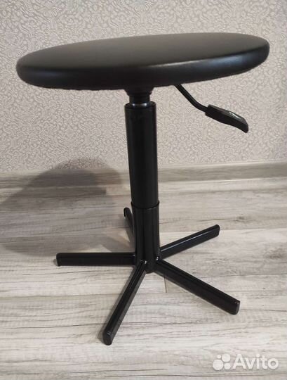 Стул для занятий музыкой