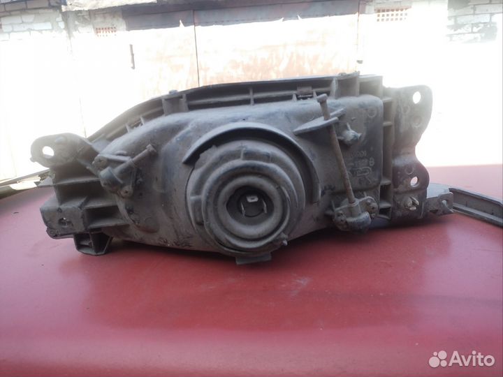 Фара Мазда 323 bf bw