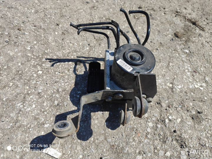 Блок ABS Mazda 3 BK Z6