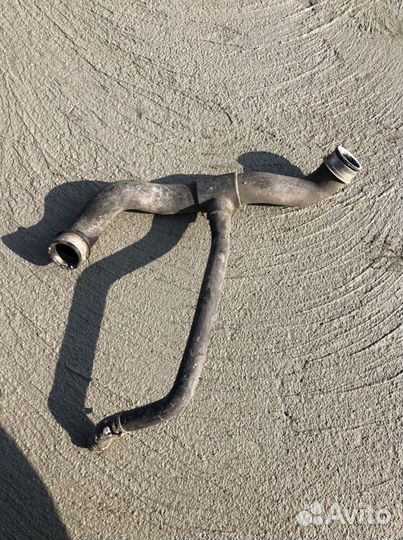 Патрубок Мерседес w221