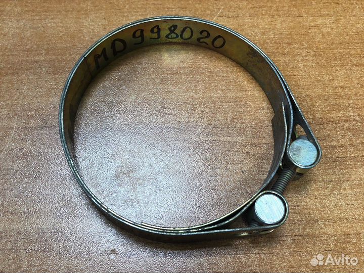 Mitsubishi MD998020T съемник подшипника