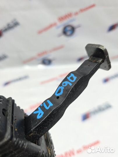 Ограничитель двери передний Bmw X5 E53 M54B30 2003