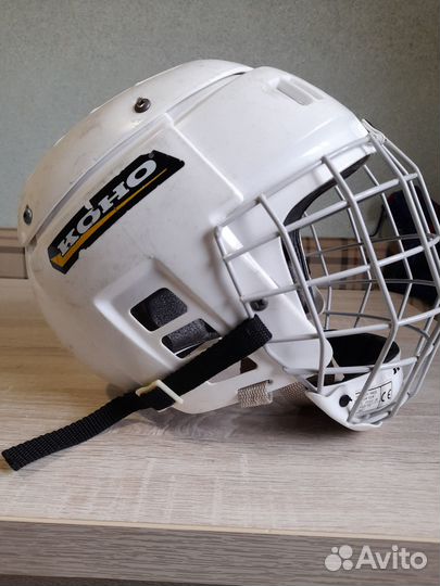 Шлем хоккейный