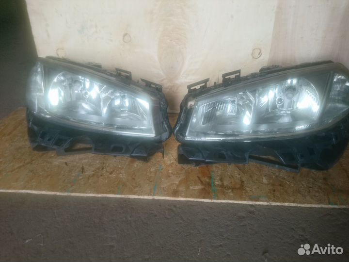 Фары рено меган 2
