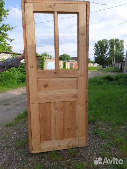 Двери деревянные