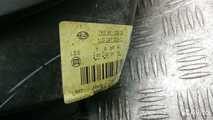 Фара правая Volkswagen Jetta 5 2006