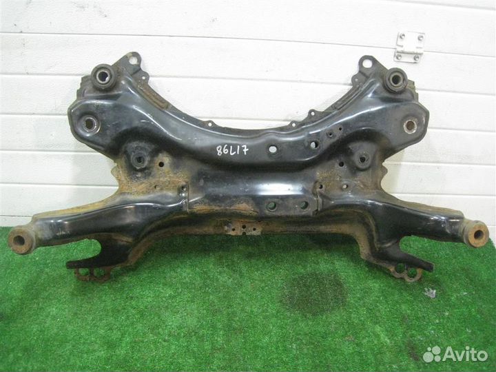 Подрамник передний Toyota Avensis T27 2011