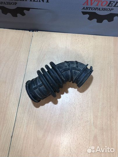 Патрубок воздушного фильтра Ford Focus III (2011—2