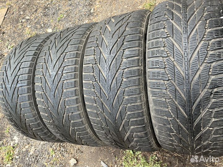 Nokian Tyres Hakkapeliitta R2 SUV 265/45 R20