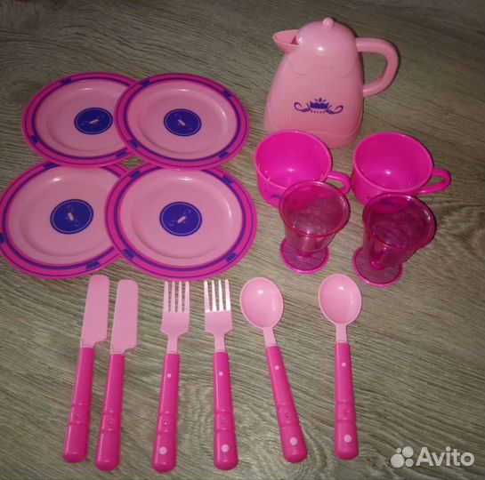 Песочные вещи, лопатки, мыльные пузыри, посудка