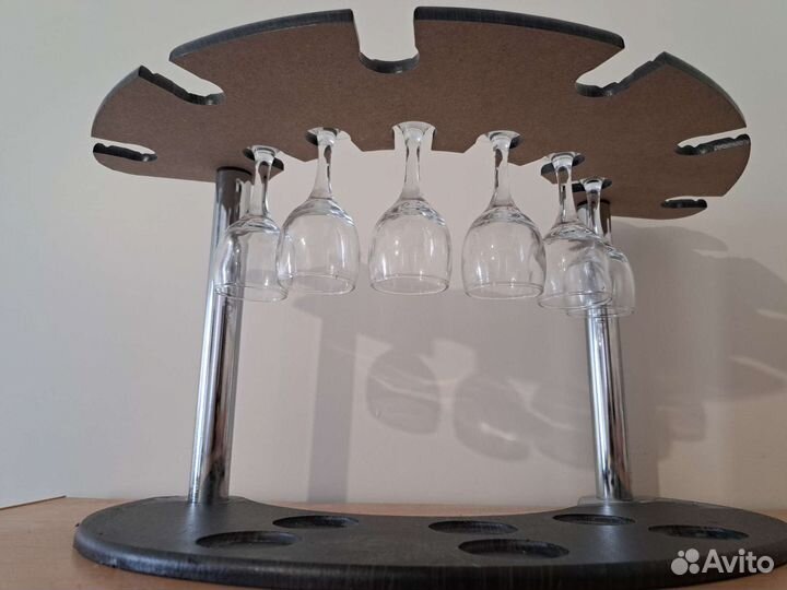 Деревянная стойка для бокалов