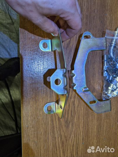 Новые и бу запчасти на классический Mercedes