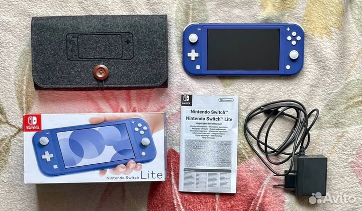 Прошитый Switch Lite,550gb,больше 50 игр