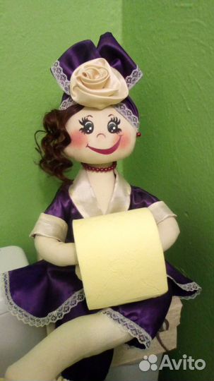 Кукла - держатель туалетной бумаги