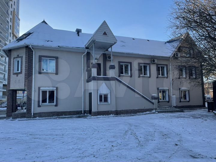 Продажа здания, 522 м² на крупной транспортной раз