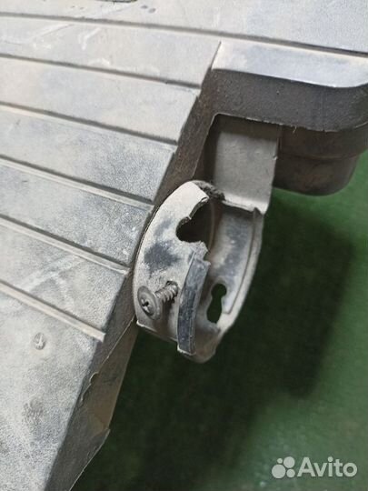 Корпус воздушного фильтра Ford Fusion I рестайлинг