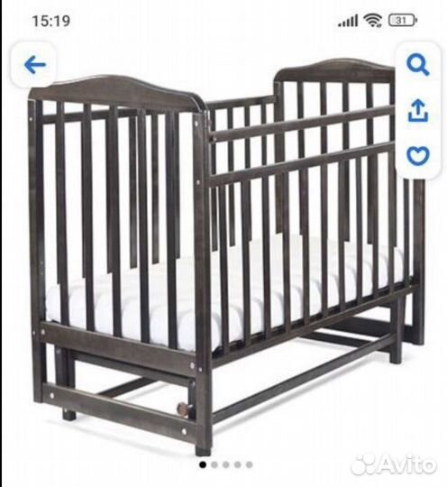 Детская кроватка с поперечным маятником и матрацем