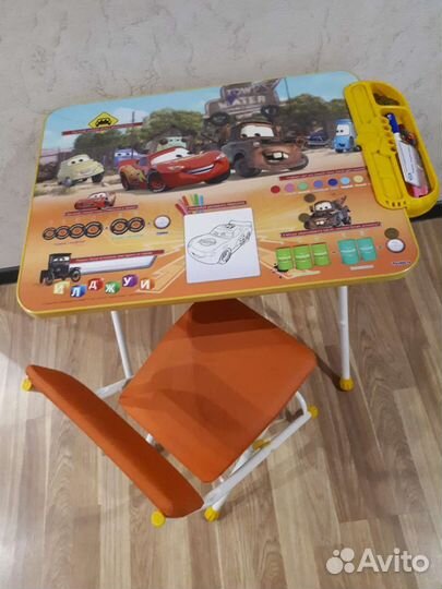 Детский стол и стул