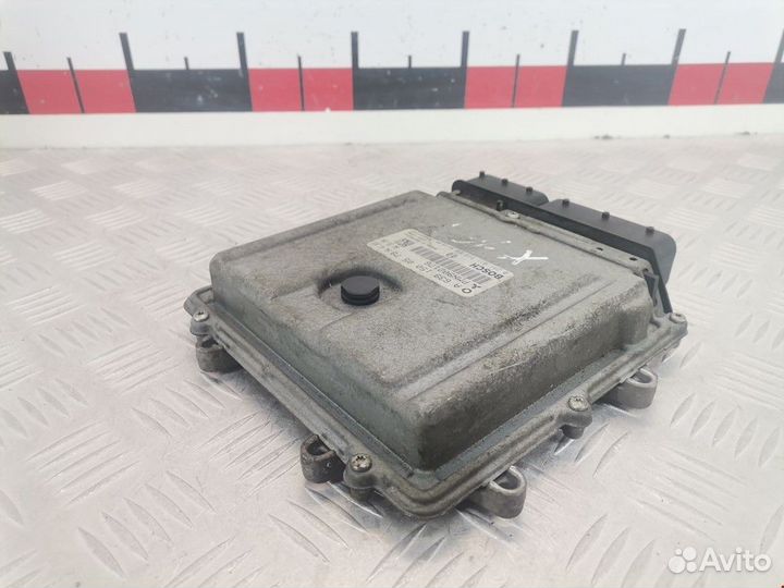 Блок управления двигателем Mitsubishi Colt