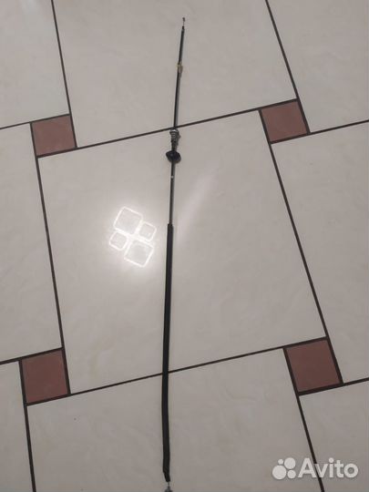 Трос капота Volkswagen Jetta 6