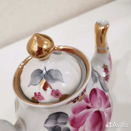 Фарфоровый чайник советский Сысертский