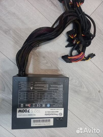 Блок питания Thermaltake TR2 S 700W