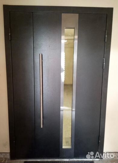 Дверь входная металлическая в тамбур